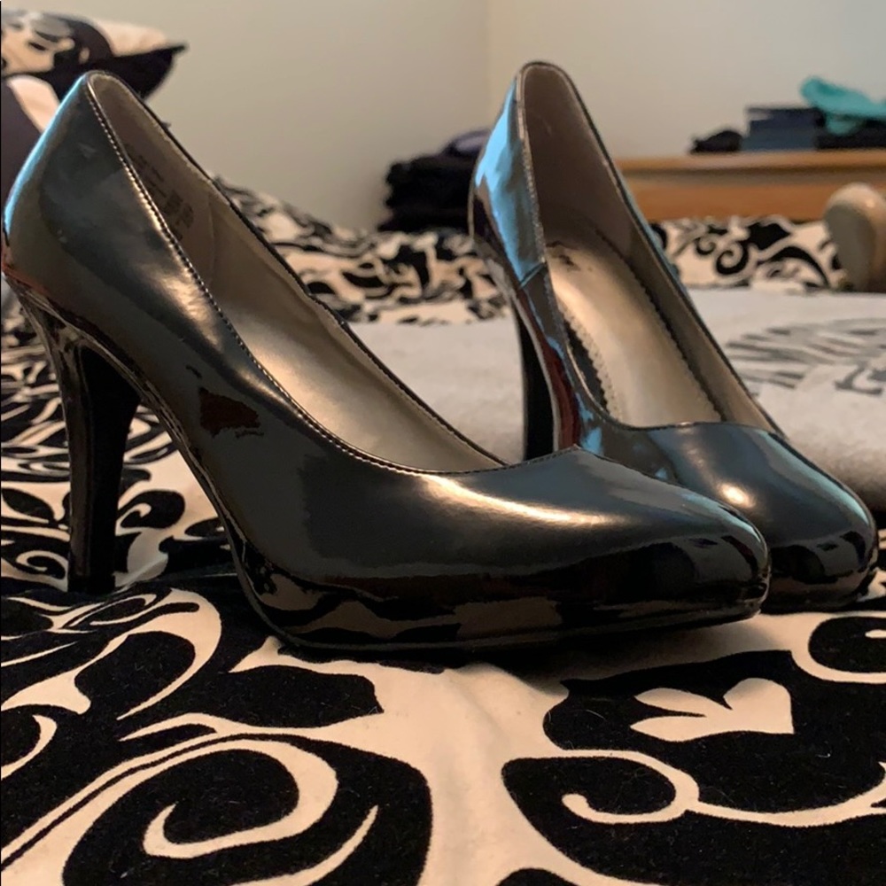 Black Fioni Heels